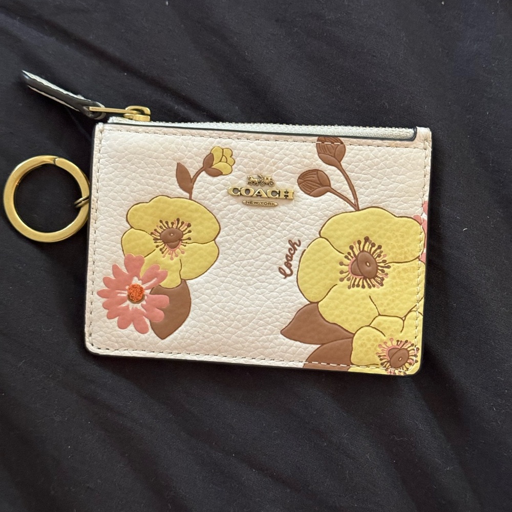 GUC Coach Mini Skinny Id Case With Floral Print with Key Ring